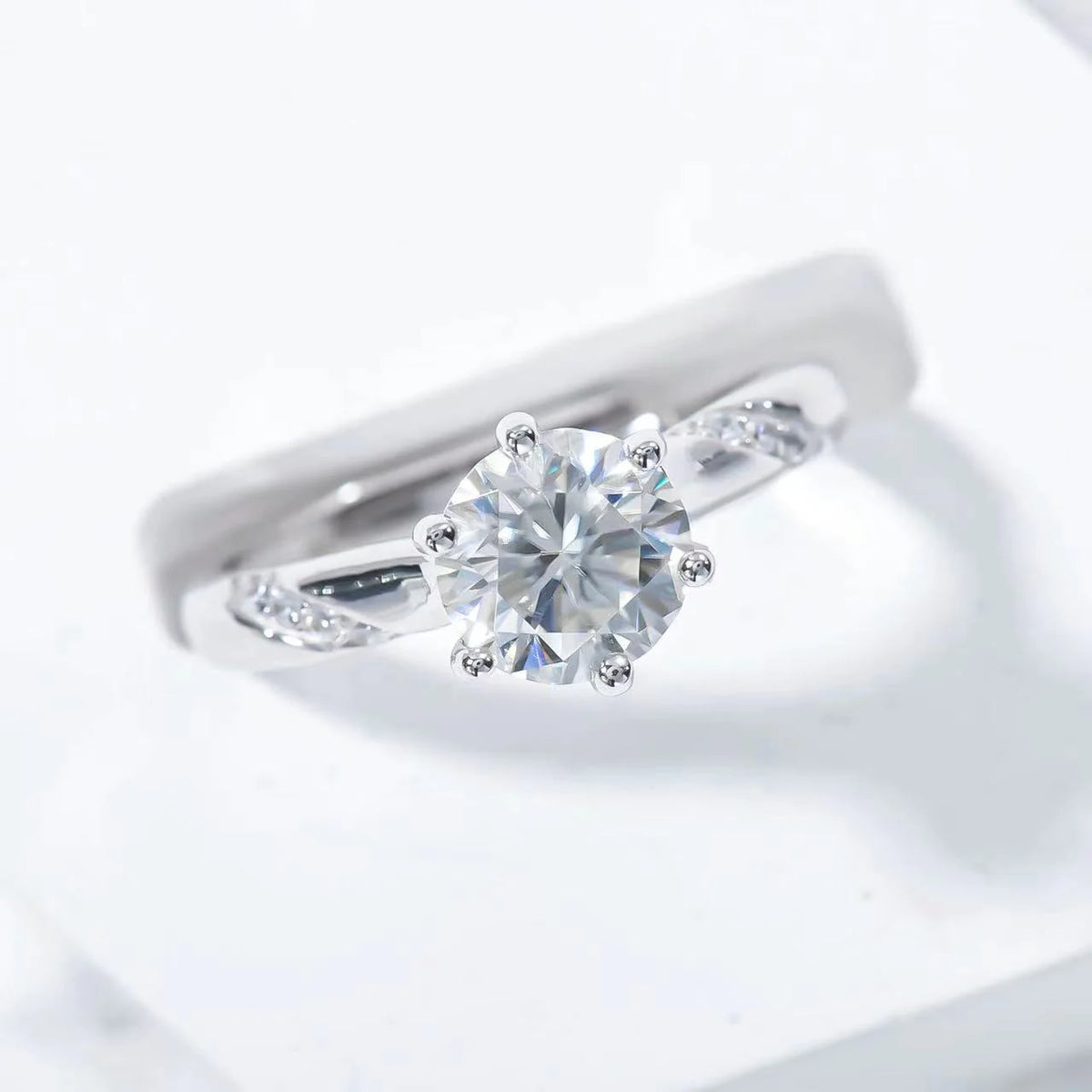 Royal 925 Sterling Silver Diamond cut Zircon Ring - CRSH385