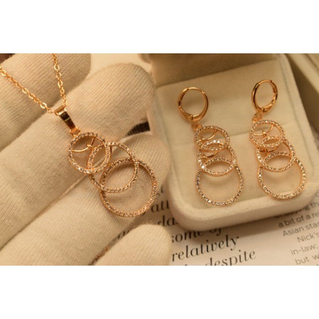 Stylish Triple Circle Golden Necklace Set for Girls/Women
