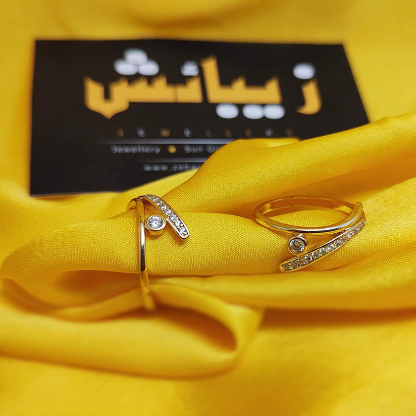 Stylish Single Stone Golden Ring for Girls/Women