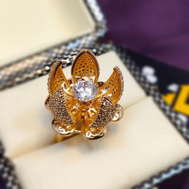 Trendy Gold Plated Move-able Flower Ring for Girls/Women
