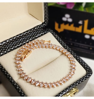 Trendy Gold Plated Price Cut  Zircon Classic Bracelet For Girls/Women