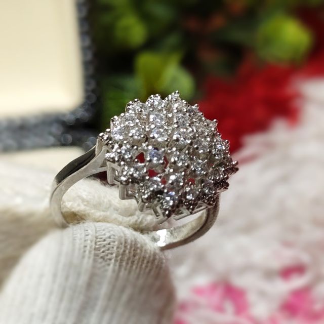 Novel Design Brilliant Cubic Zircon Flower Ring for Girls/Women
