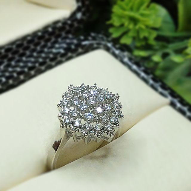 Novel Design Brilliant Cubic Zircon Flower Ring for Girls/Women