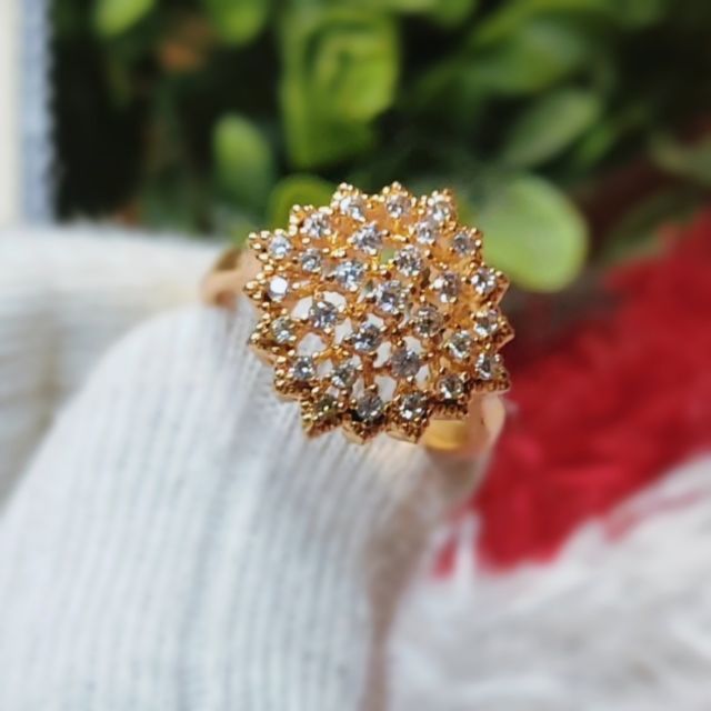 Novel Design Brilliant Cubic Zircon Flower Ring for Girls/Women