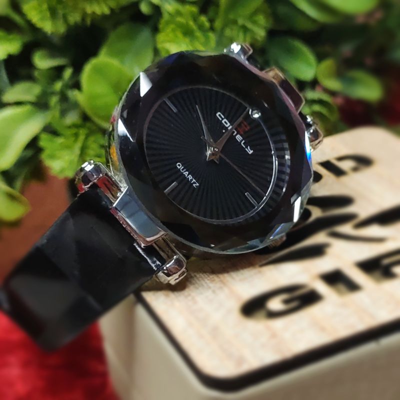 Stylish Black Watch - W106