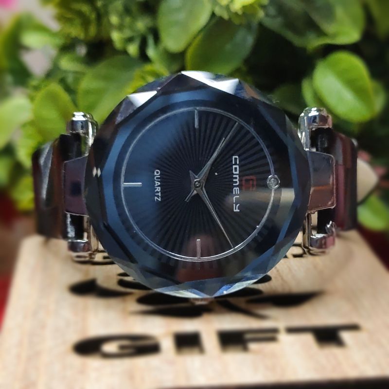 Stylish Black Watch - W106